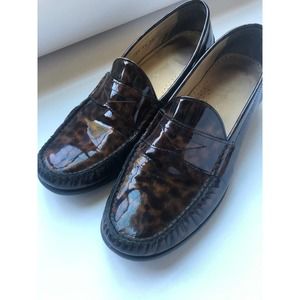 Cole Haan Women's Tortoise Shell NIKEAIR Patent Leather Penny Loafer, Size 7.5
